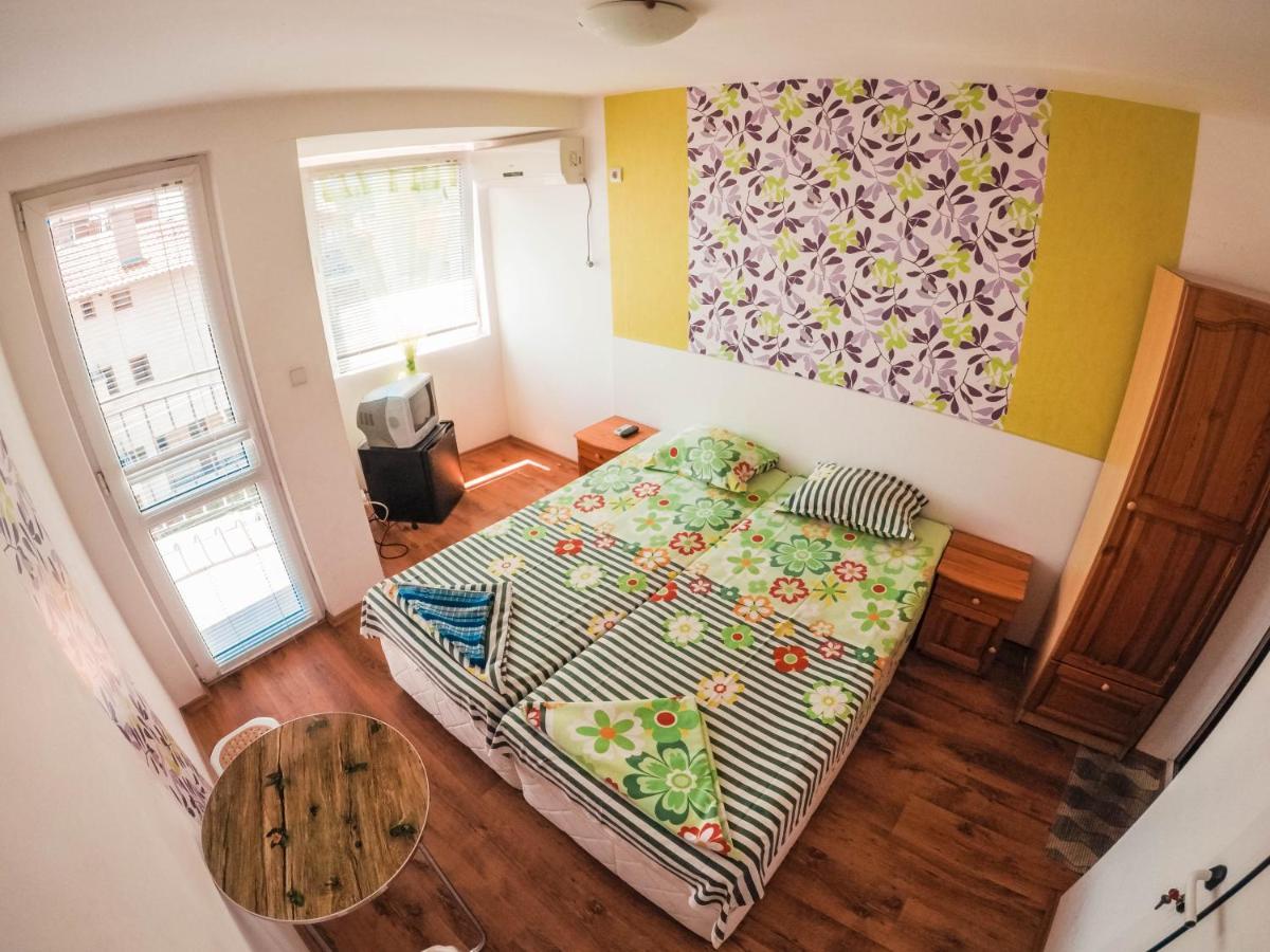 Guest House Gabriel โซโซโปล ภายนอก รูปภาพ