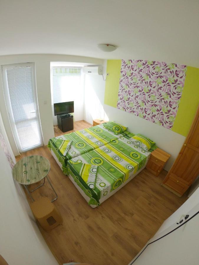 Guest House Gabriel โซโซโปล ภายนอก รูปภาพ