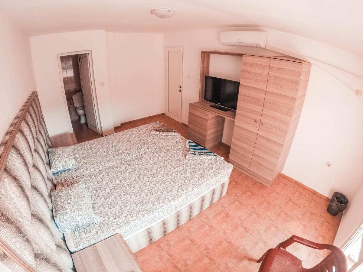 Guest House Gabriel โซโซโปล ภายนอก รูปภาพ