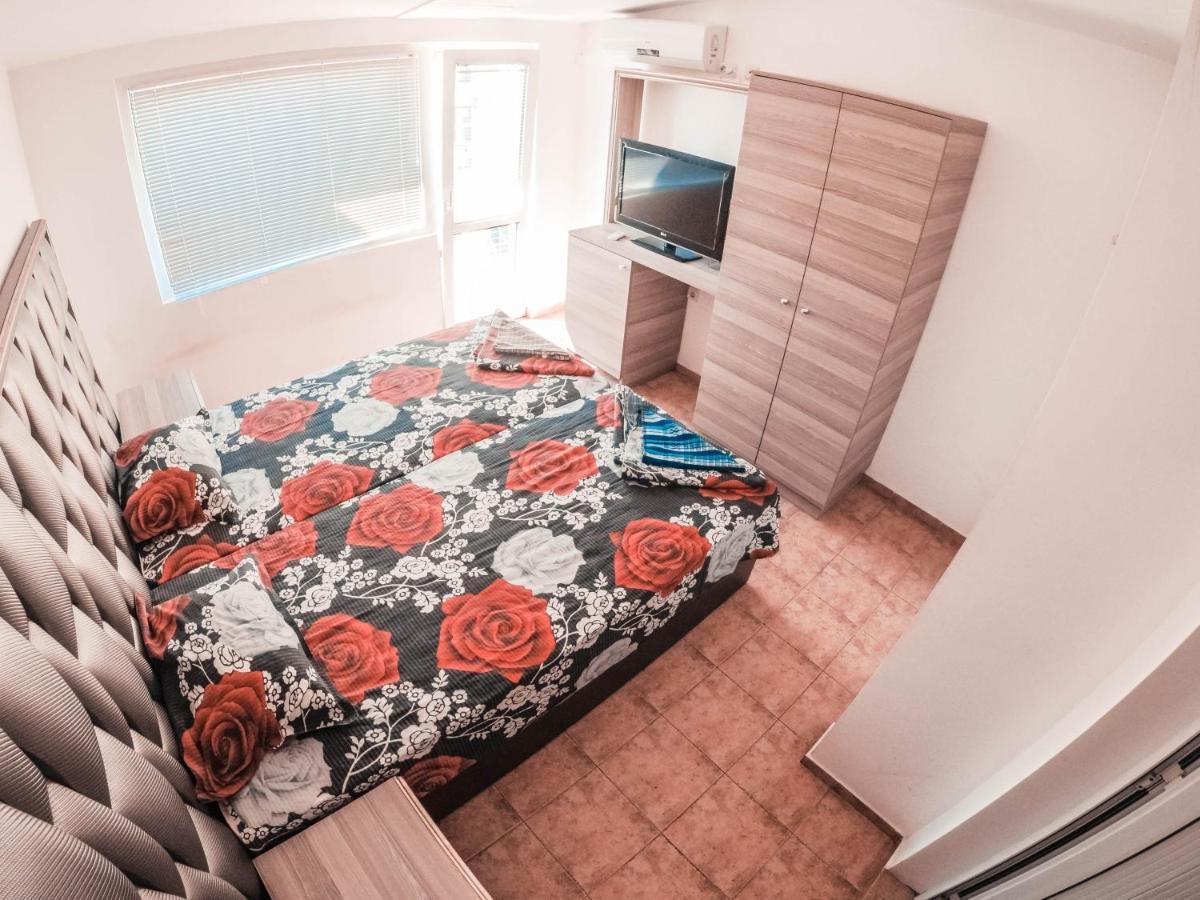 Guest House Gabriel โซโซโปล ภายนอก รูปภาพ