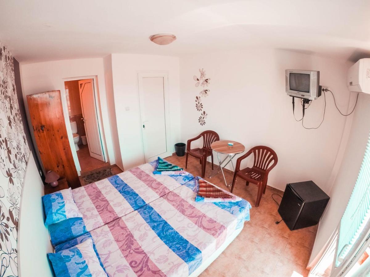 Guest House Gabriel โซโซโปล ภายนอก รูปภาพ