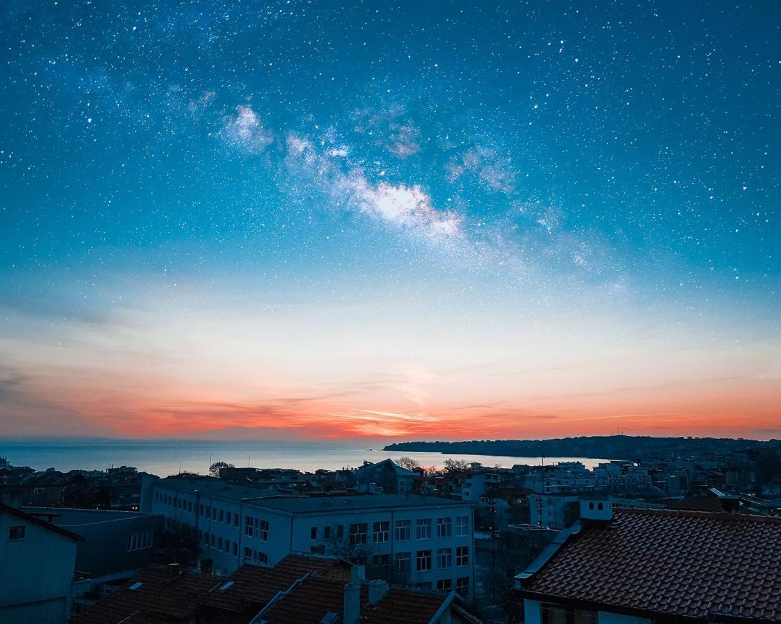 Guest House Gabriel โซโซโปล ภายนอก รูปภาพ